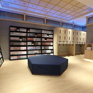 Henn Na Premier Fushimiekimae Hotel