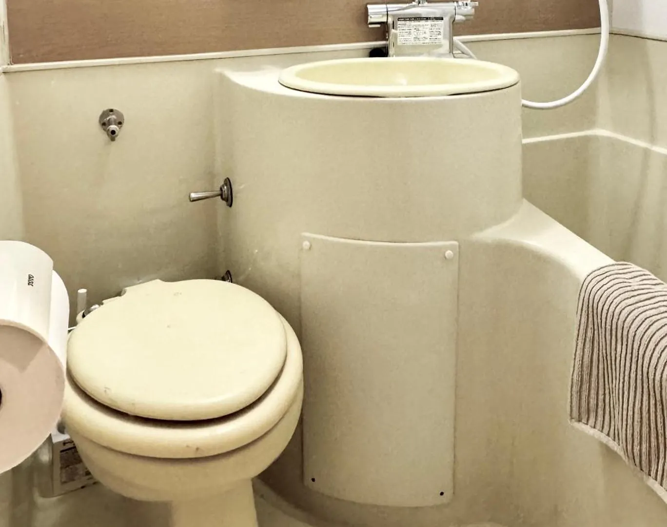 Hostel 758 名古屋駅前 無料駐車 2D 0*, 名古屋市